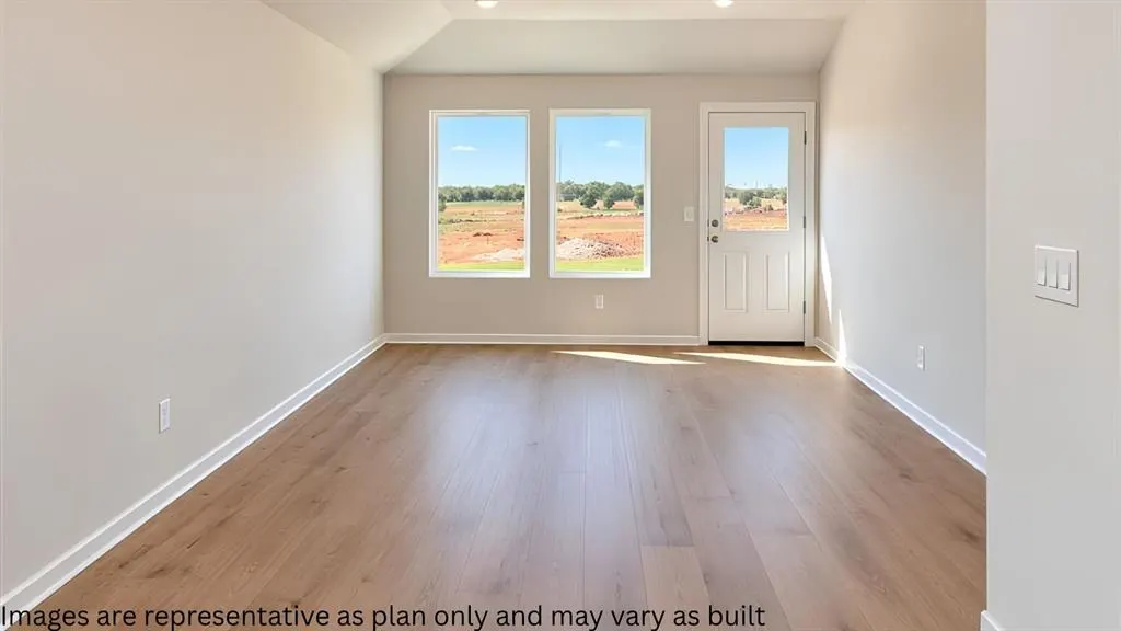 Photo 8 — 604 NE 103rd Street, Oklahoma City, OK 73114