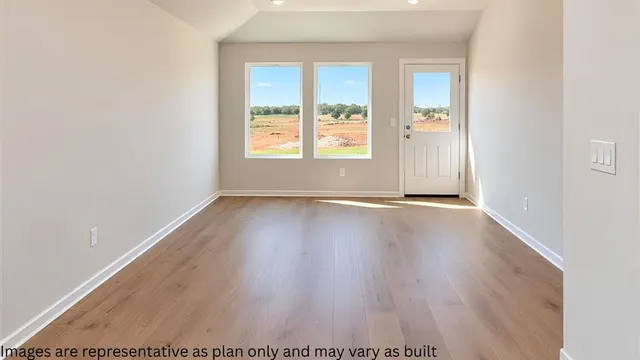 Photo 8 — 604 NE 103rd Street, Oklahoma City, OK 73114