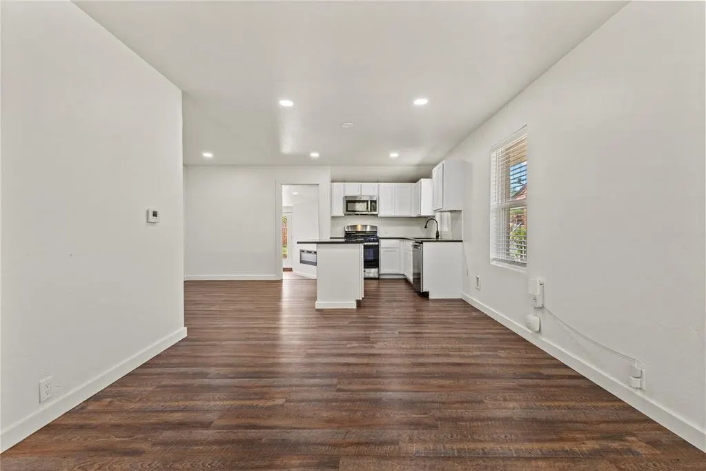 Photo 5 — 700 Santa Fe Street, Clinton, OK 73601