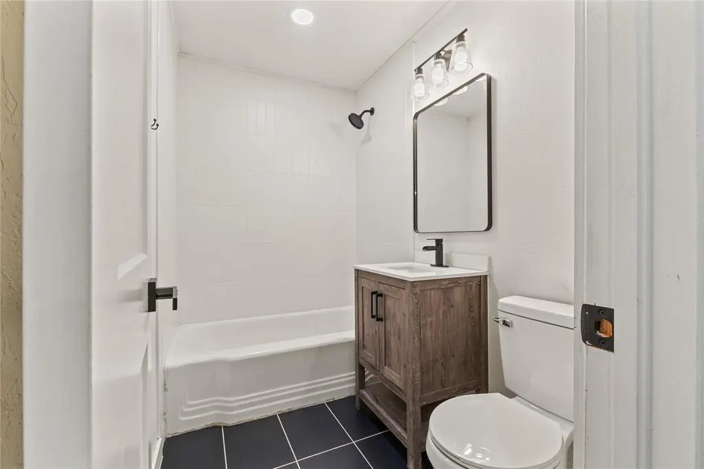 Photo 12 — 700 Santa Fe Street, Clinton, OK 73601