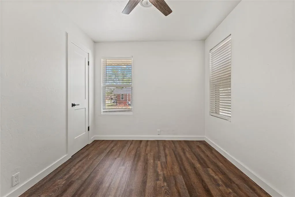 Photo 15 — 700 Santa Fe Street, Clinton, OK 73601