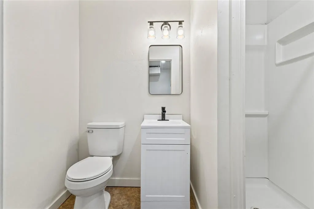 Photo 21 — 700 Santa Fe Street, Clinton, OK 73601