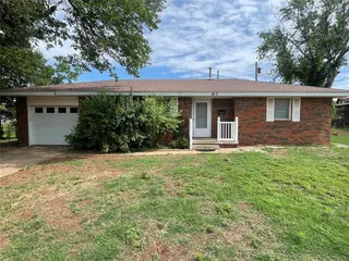 Sold home at 817 E Kee Street