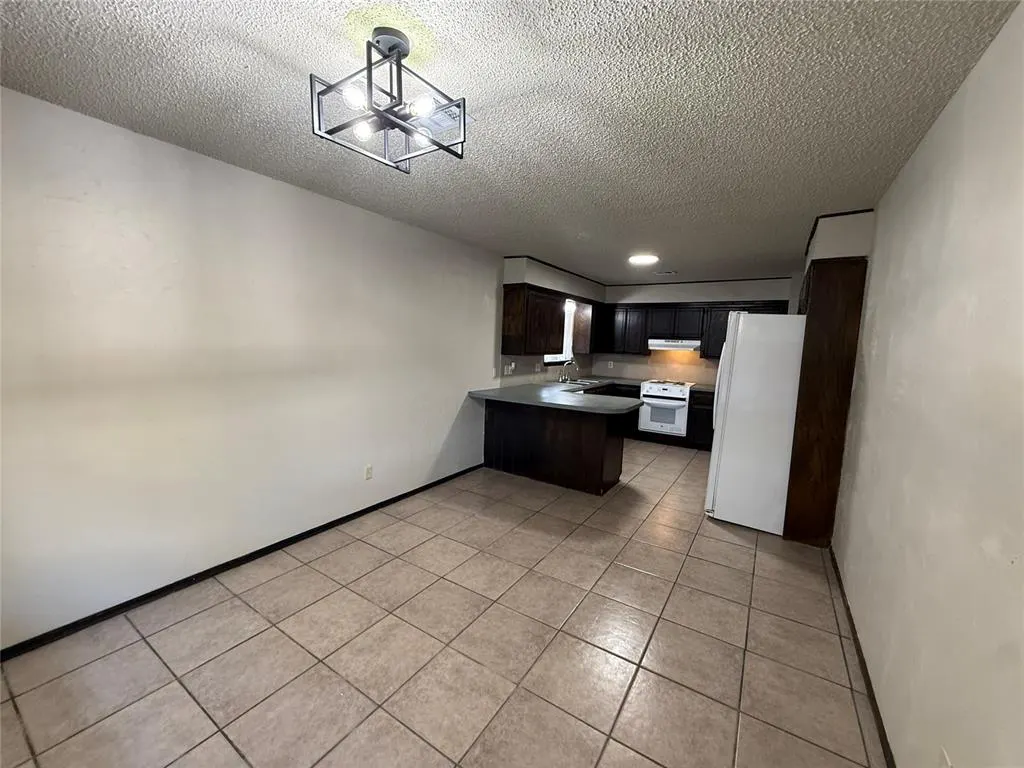 Photo 14 — 2001 Lona Avenue, Seminole, OK 74868