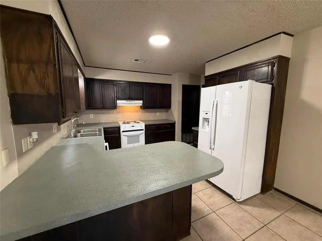 Photo 15 — 2001 Lona Avenue, Seminole, OK 74868