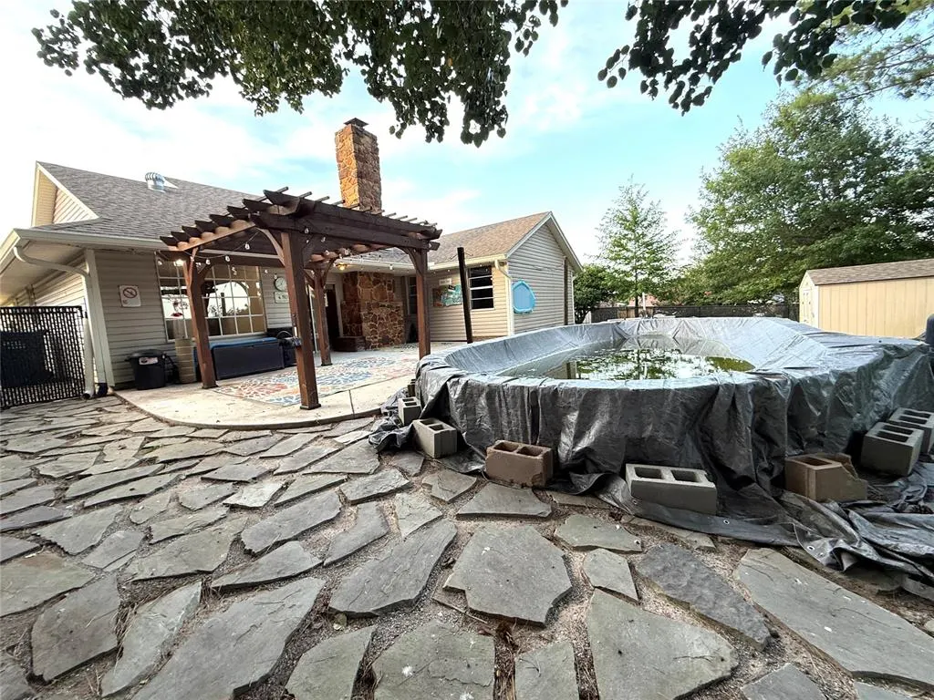 Photo 40 — 2001 Lona Avenue, Seminole, OK 74868