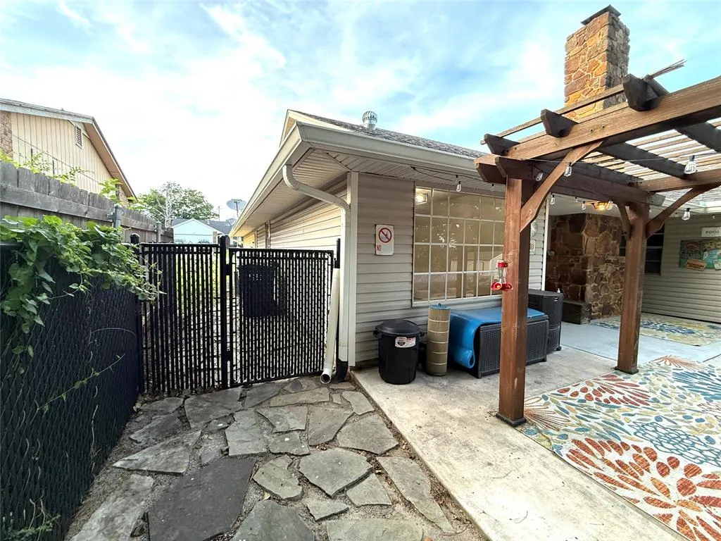 Photo 46 — 2001 Lona Avenue, Seminole, OK 74868