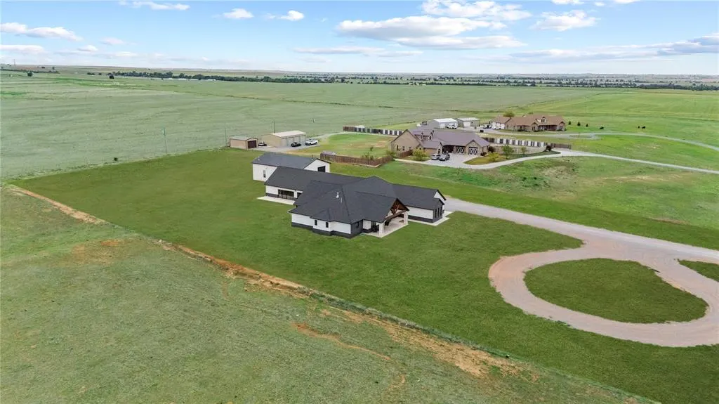 Photo 46 — 9963 N 2416 Road, Weatherford, OK 73096