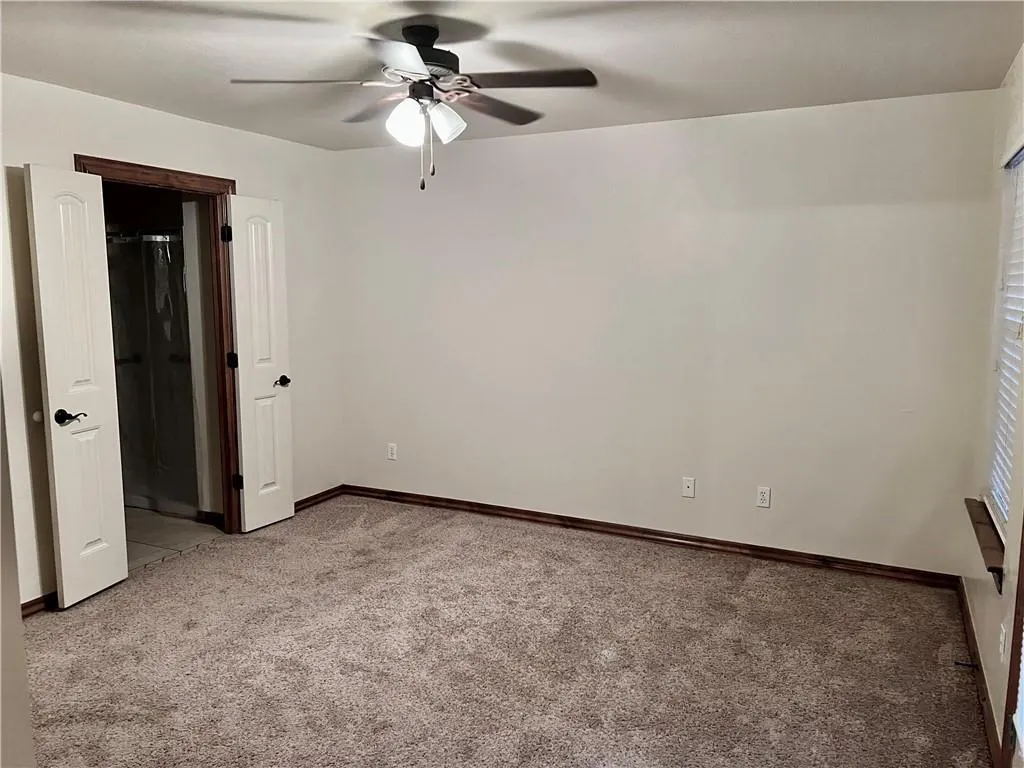 Photo 6 — 1412 N Lark Street, Weatherford, OK 73096