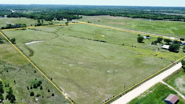 Photo 2 — 11102 N 368 Road, Okemah, OK 74859