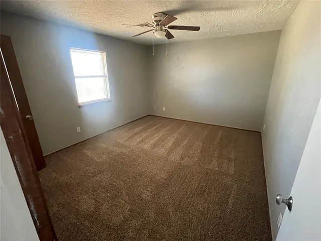 Photo 4 — 2308 Seth Avenue, Weatherford, OK 73096