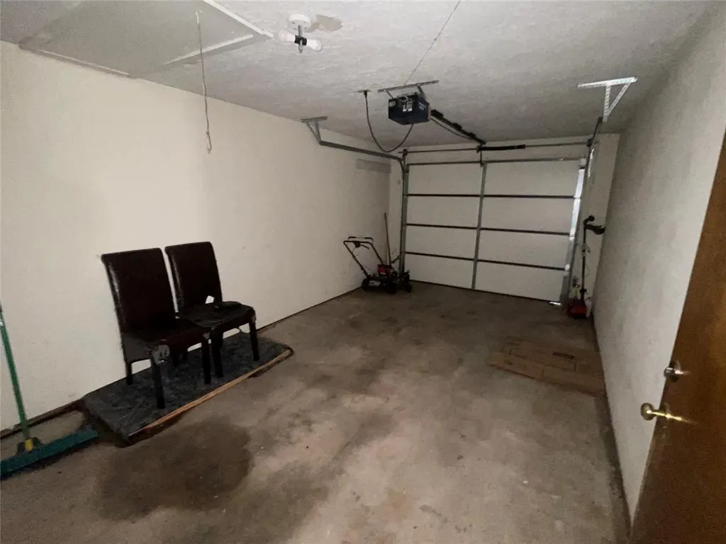 Photo 10 — 2308 Seth Avenue, Weatherford, OK 73096