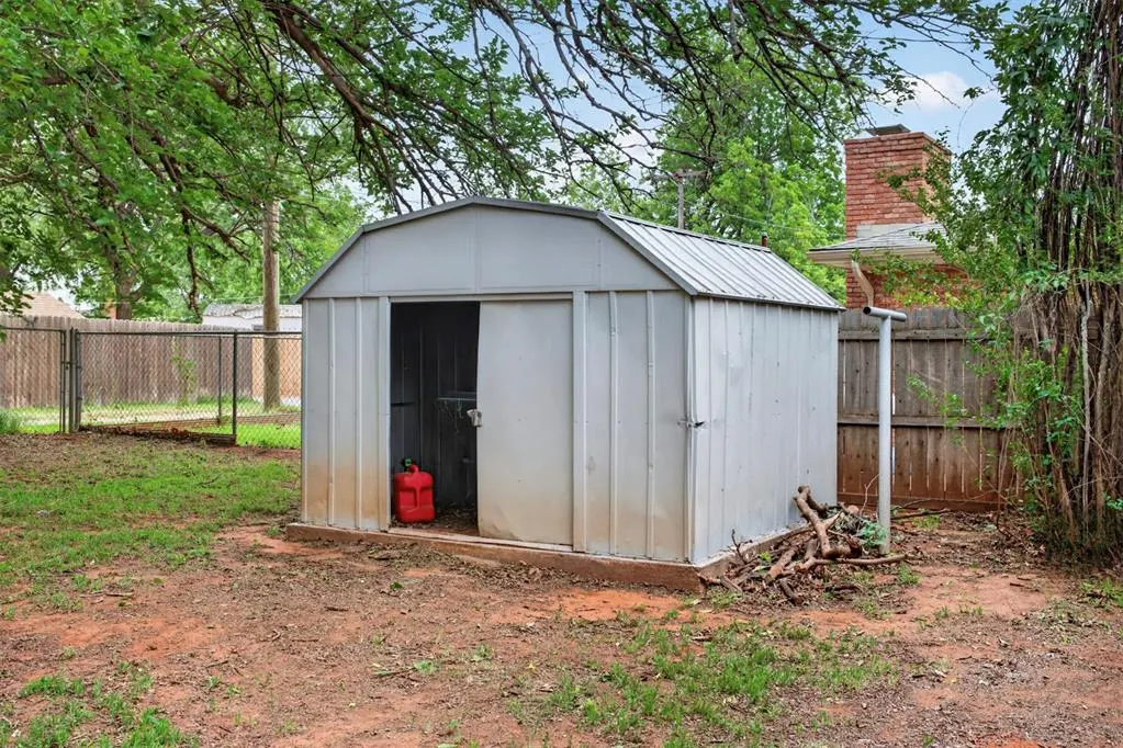 Photo 21 — 1206 Colorado Avenue, Elk City, OK 73644