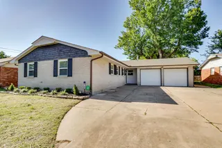 Sold home at 5704 NW 45th Street