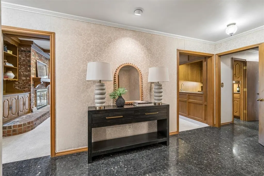 Photo 4 — 3533 Twelve Oaks Drive, Oklahoma City, OK 73120