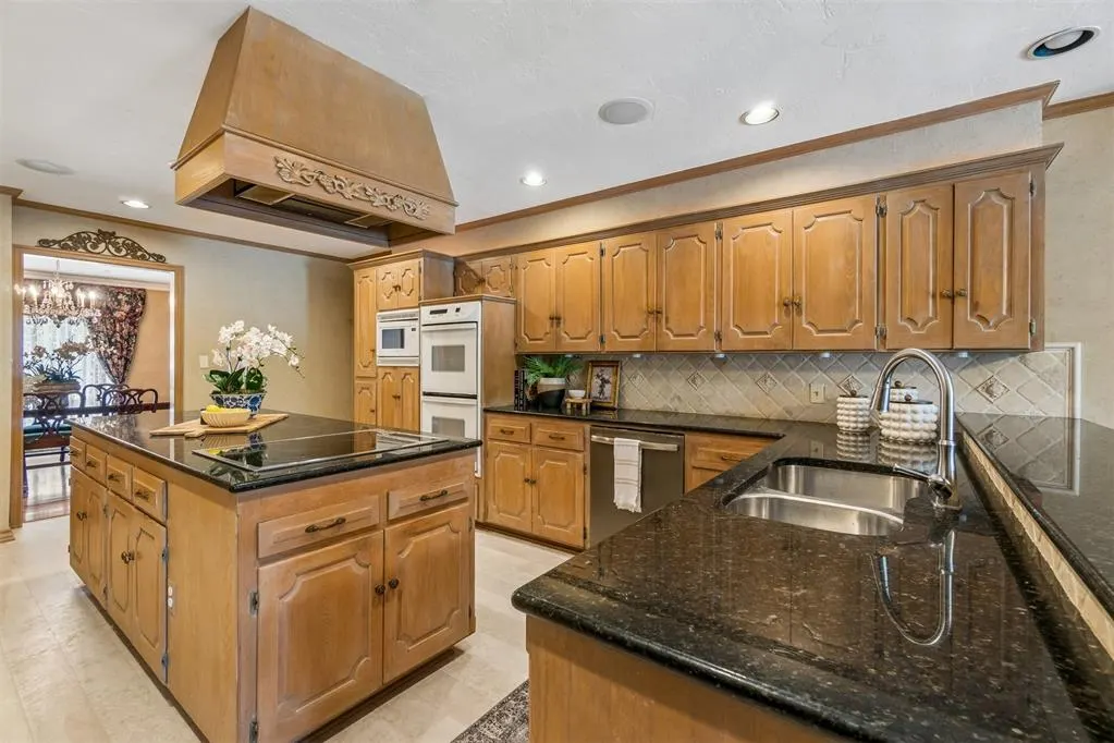 Photo 17 — 3533 Twelve Oaks Drive, Oklahoma City, OK 73120
