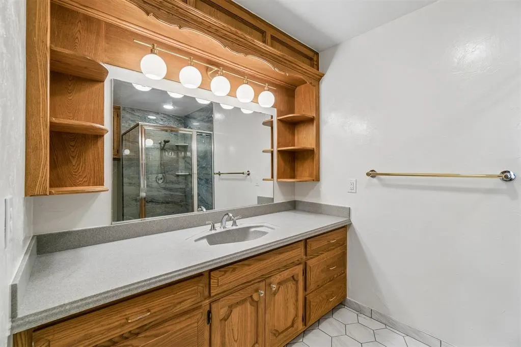 Photo 40 — 3533 Twelve Oaks Drive, Oklahoma City, OK 73120