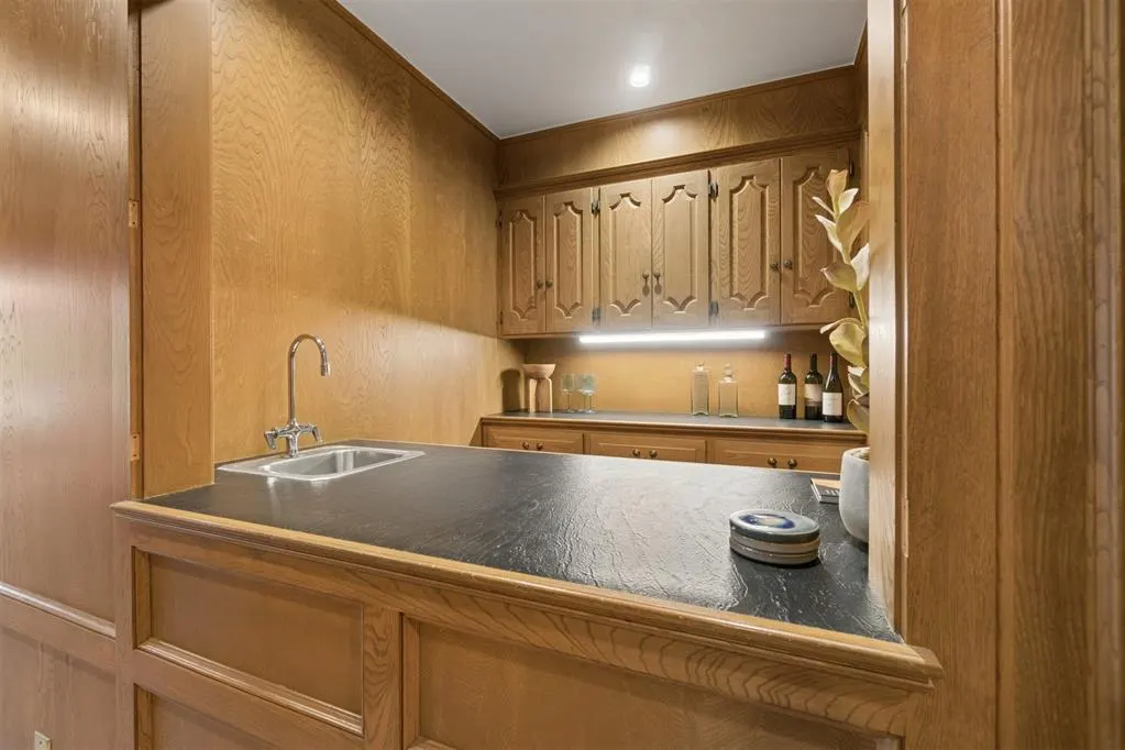Photo 11 — 3533 Twelve Oaks Drive, Oklahoma City, OK 73120
