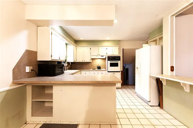 Photo 6 — 2804 N McMillan Avenue, Bethany, OK 73008