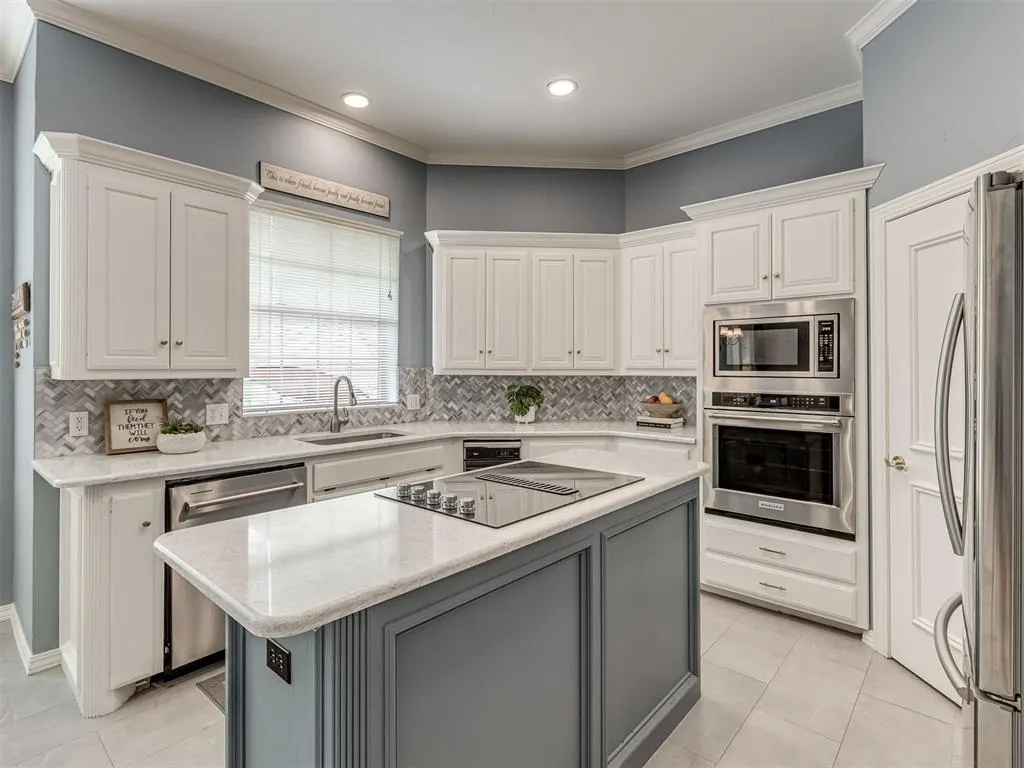 Photo 13 — 3016 Kingwood Drive, Edmond, OK 73013