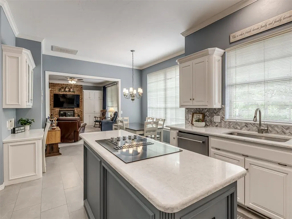 Photo 15 — 3016 Kingwood Drive, Edmond, OK 73013