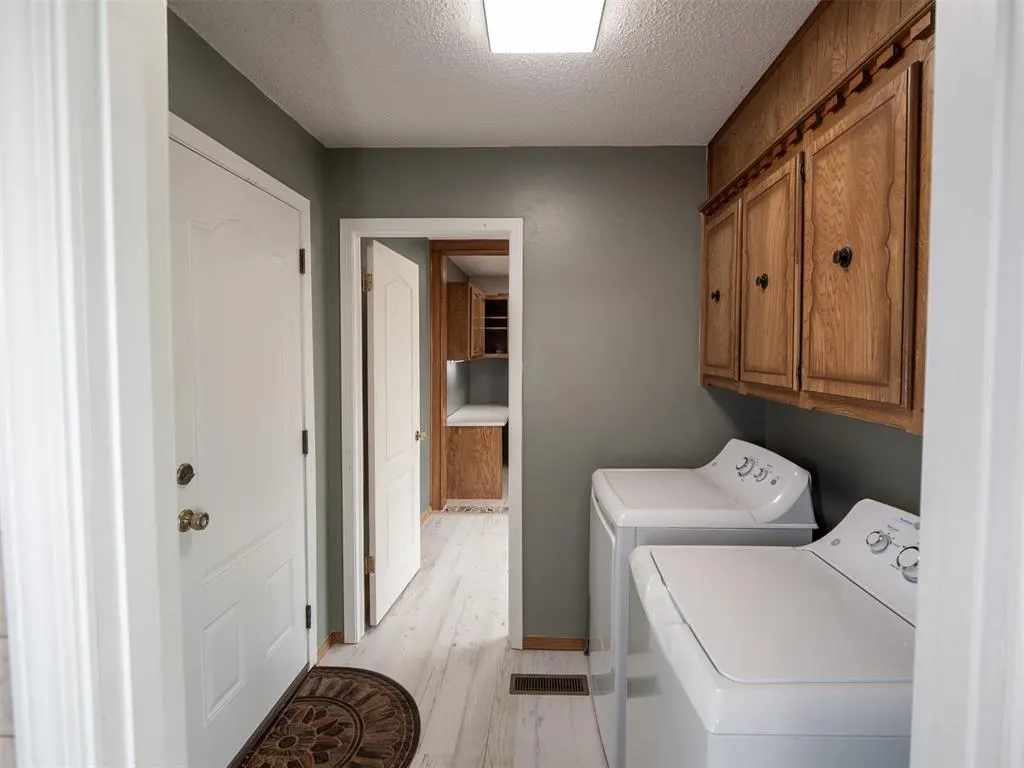 Photo 15 — 43026 Hazel Dell Road, Meeker, OK 74855