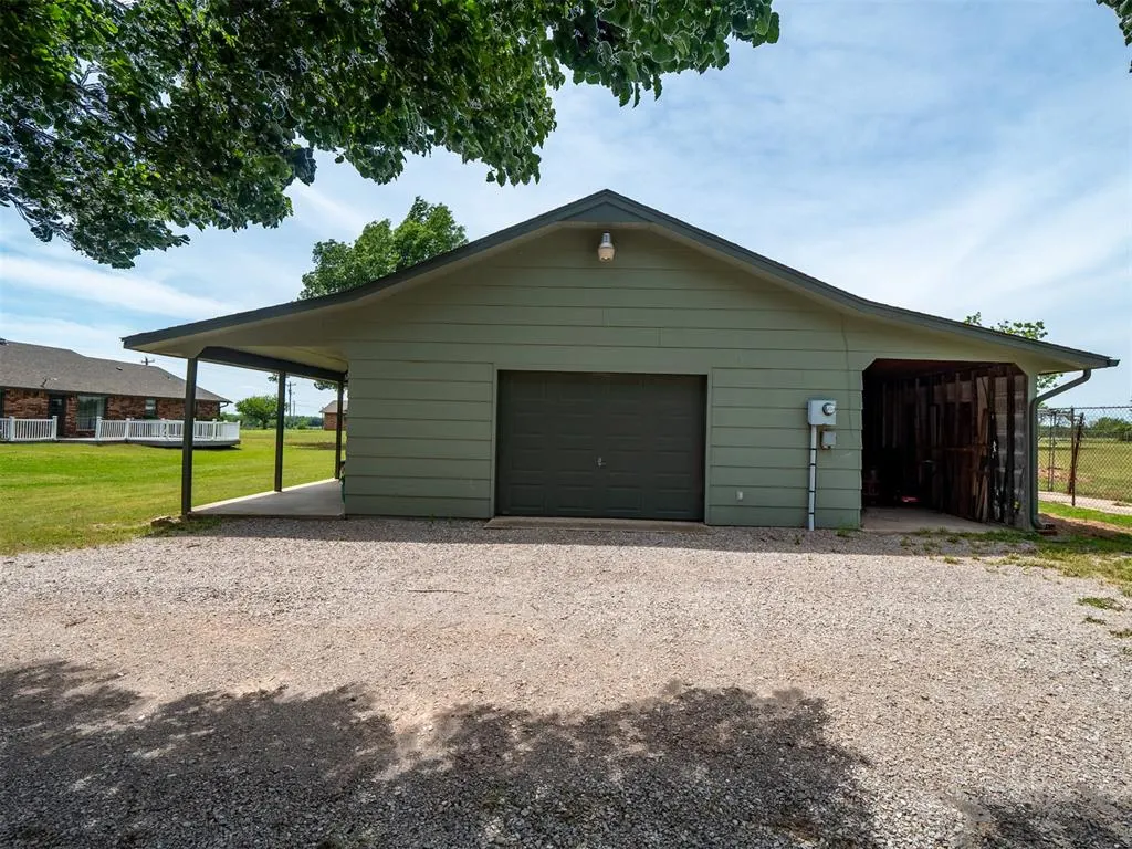 Photo 33 — 43026 Hazel Dell Road, Meeker, OK 74855