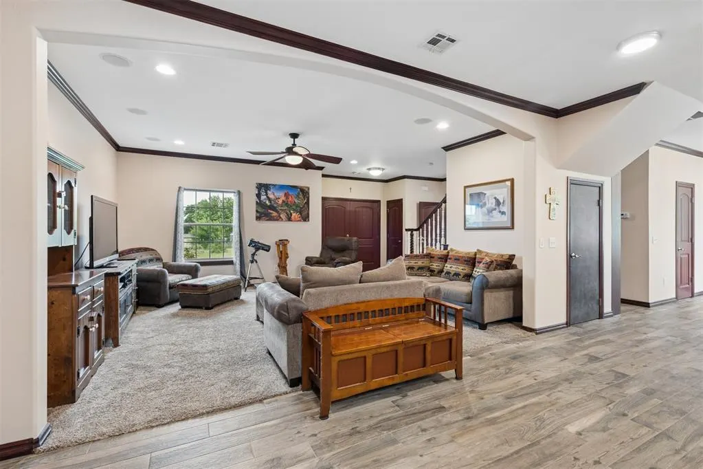 Photo 6 — 220 Bobby Mankin Drive, Choctaw, OK 73020
