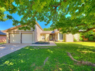 Sold home at 8812 N McKee Boulevard