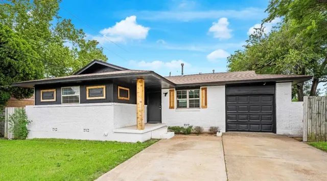 Front exterior — 5326 NW Columbia Avenue, Lawton, OK 73505