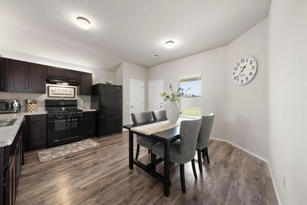 Photo 10 — 1821 Hayes Lane, Oklahoma City, OK 73127