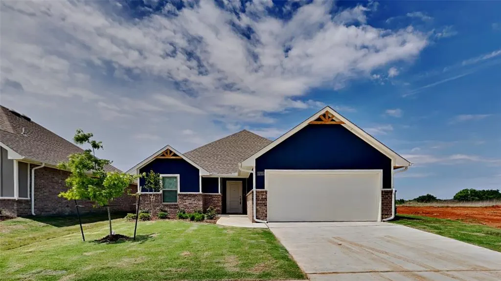 Photo 2 — 12721 Cortona Terrace, Yukon, OK 73099