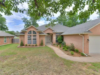 Sold home at 1718 Kings Road