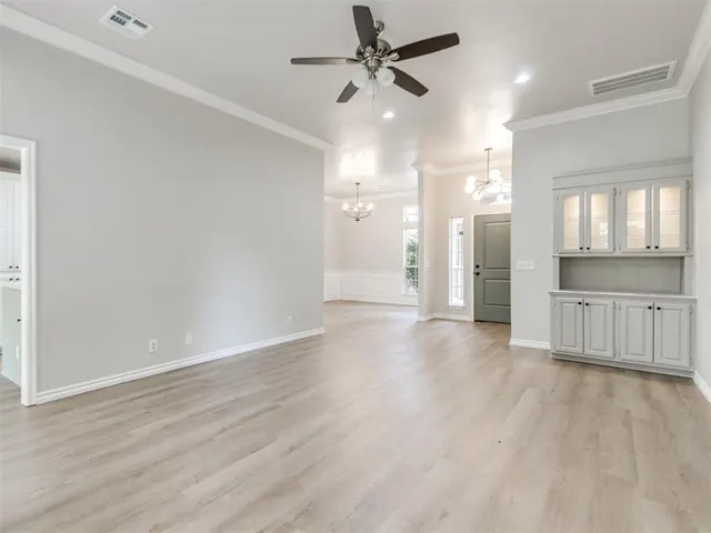 Photo 7 — 1718 Kings Road, Edmond, OK 73013