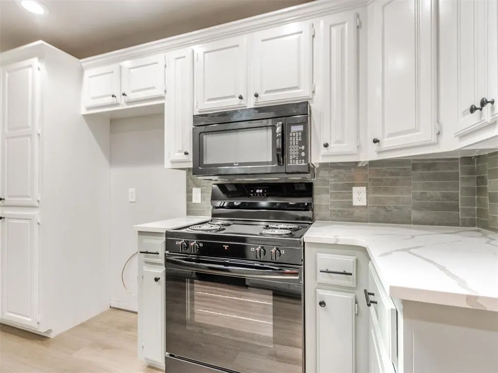 Photo 14 — 1718 Kings Road, Edmond, OK 73013