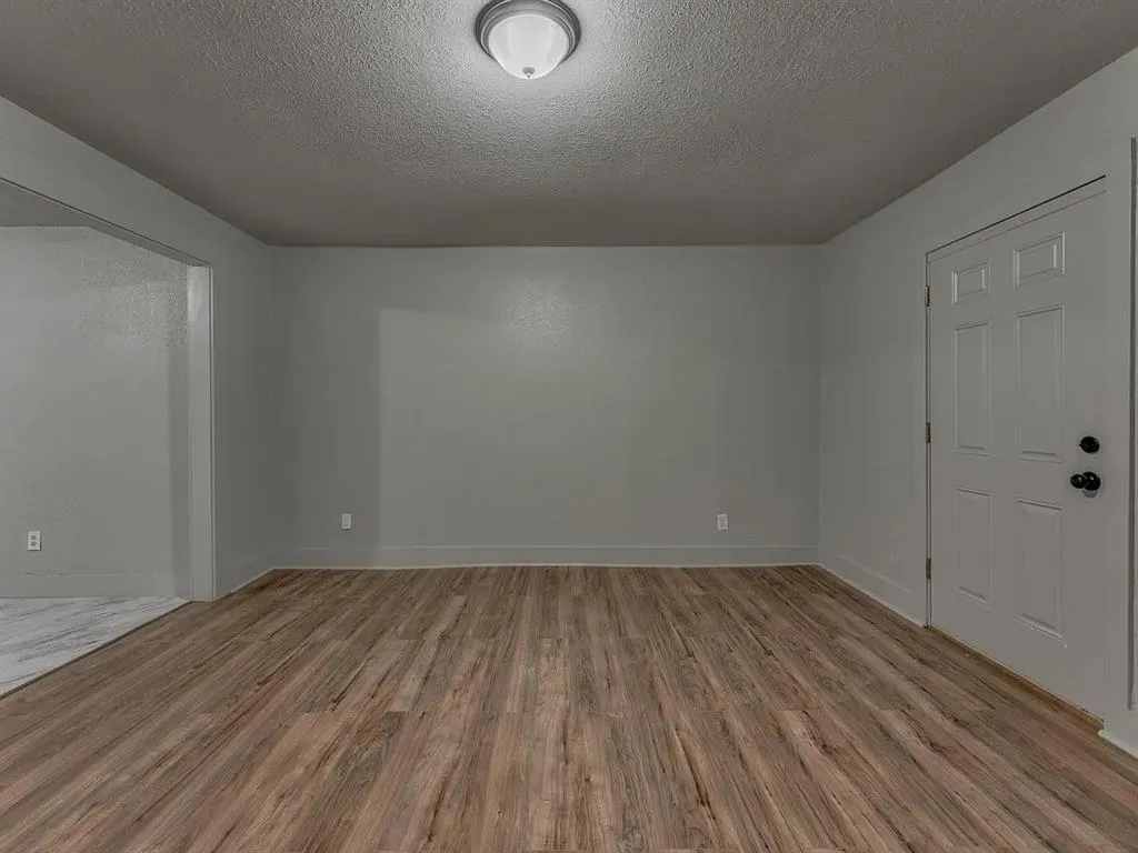 Photo 4 — 2208 NE 22nd Street, Oklahoma City, OK 73111