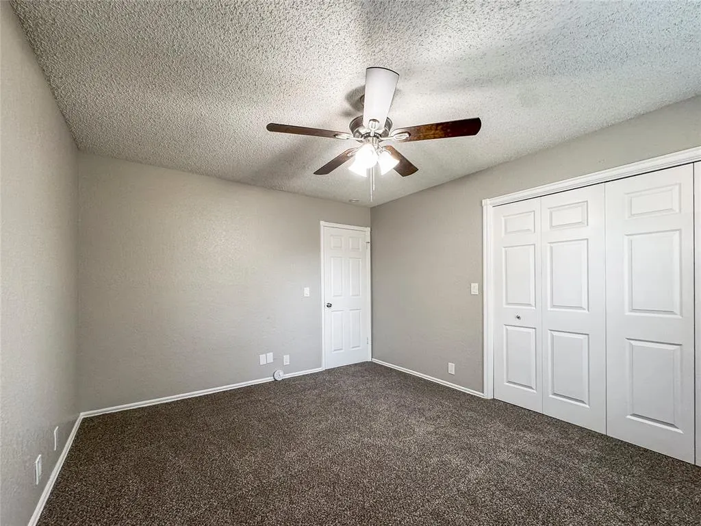 Photo 13 — 2108 Shorewood Lane, Edmond, OK 73003
