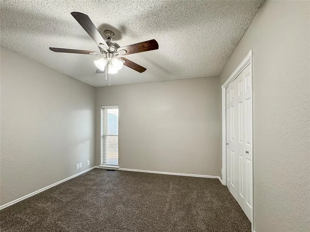 Photo 14 — 2108 Shorewood Lane, Edmond, OK 73003