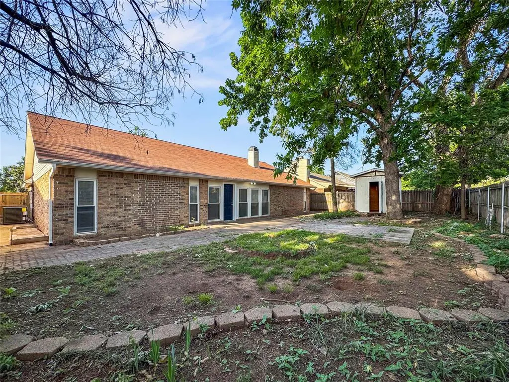 Photo 17 — 2108 Shorewood Lane, Edmond, OK 73003