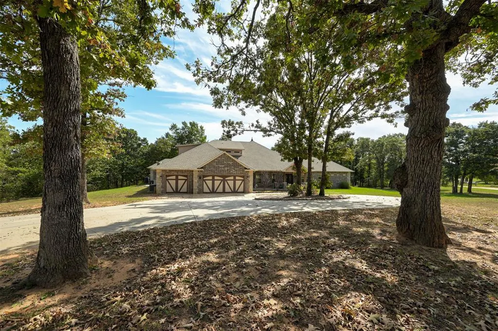 Photo 4 — 19914 Lions Circle, Luther, OK 73054