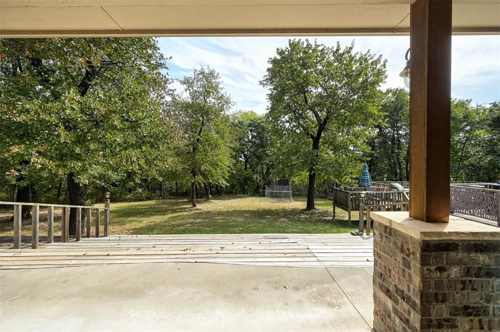 Photo 5 — 19914 Lions Circle, Luther, OK 73054