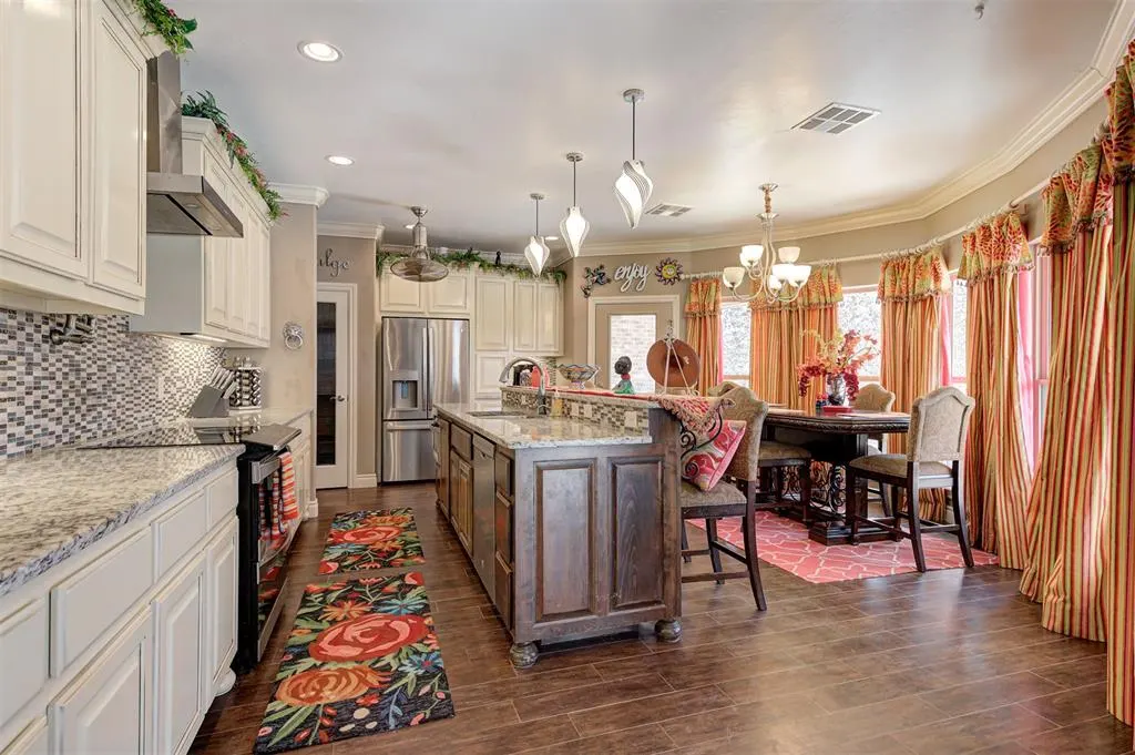 Photo 9 — 19914 Lions Circle, Luther, OK 73054