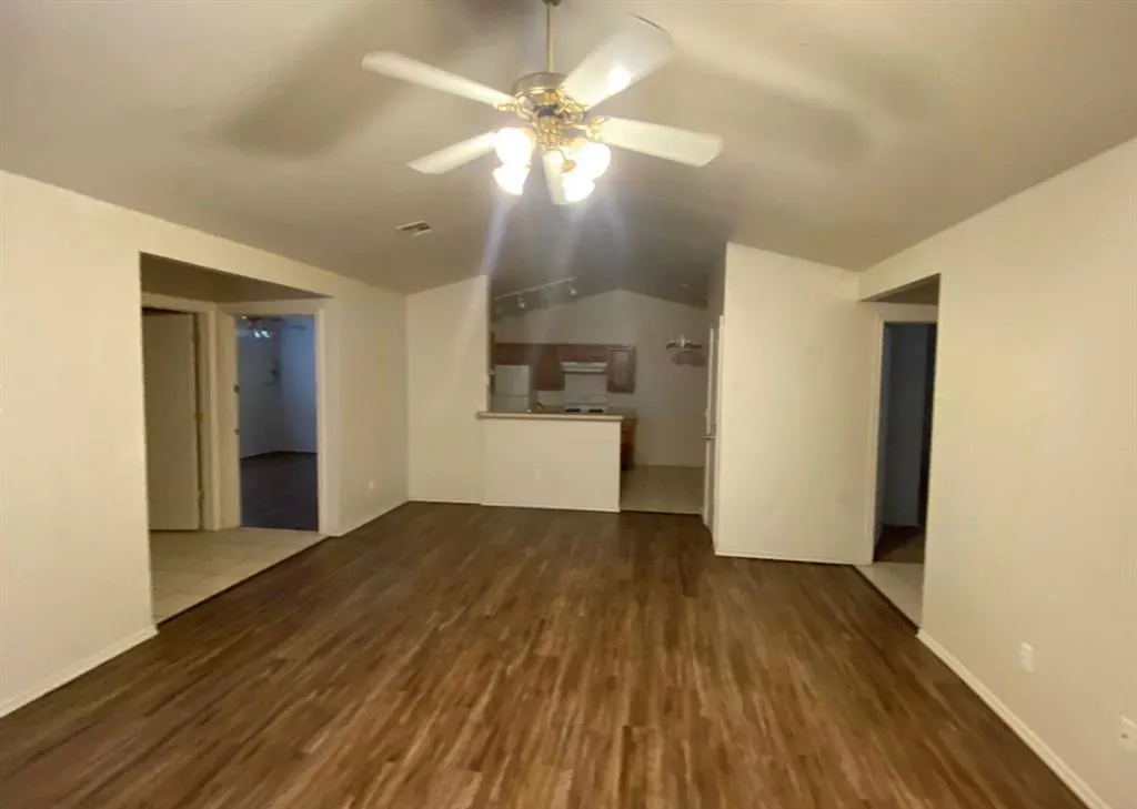 Photo 3 — 1108 Brandywine 3 & 4, Norman, OK 73071