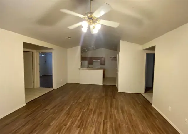 Photo 3 — 1108 Brandywine 3 & 4, Norman, OK 73071