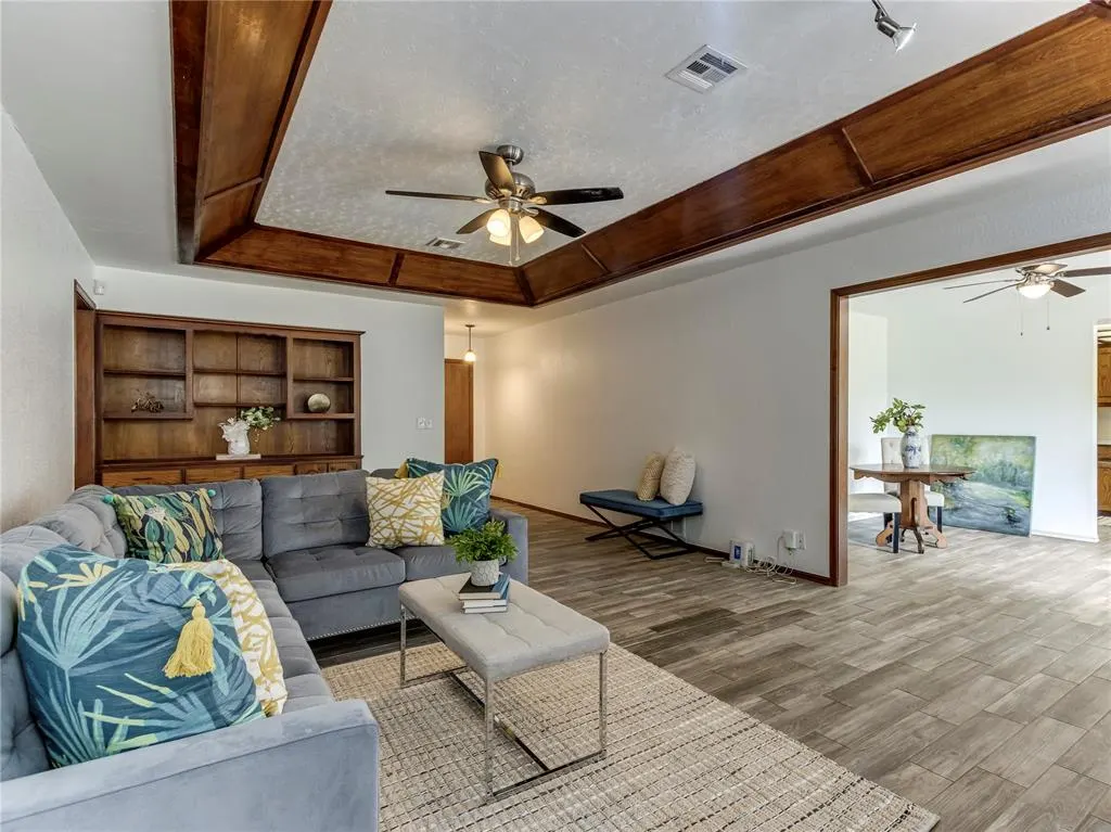 Photo 7 — 10508 Songbird Lane, Midwest City, OK 73130