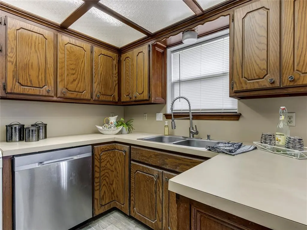 Photo 10 — 10508 Songbird Lane, Midwest City, OK 73130