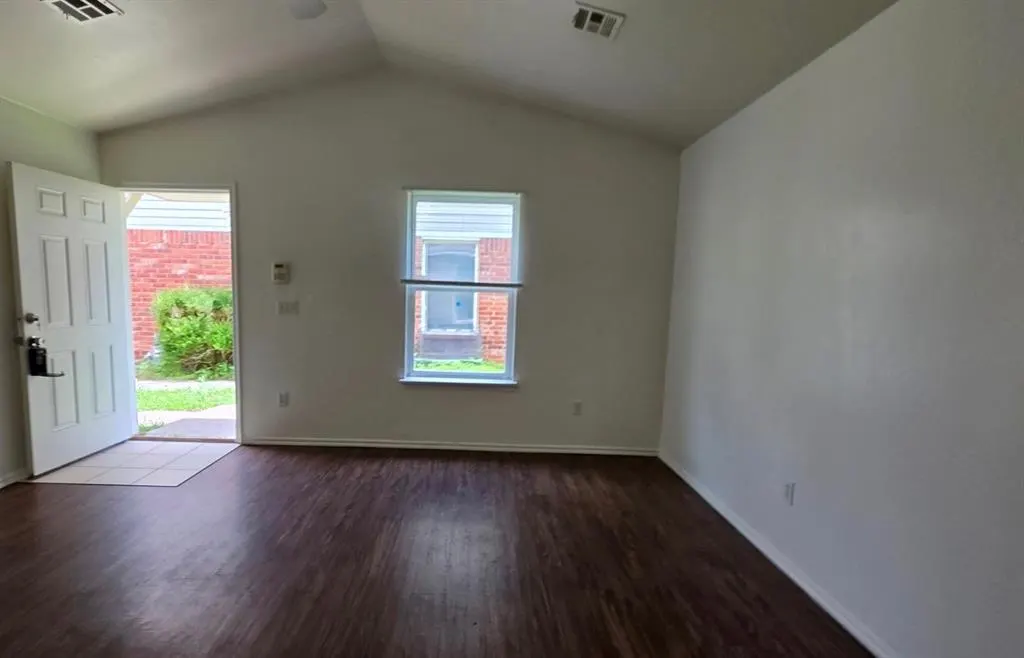 Photo 3 — 1108 Brandywine 5 & 6, Norman, OK 73071