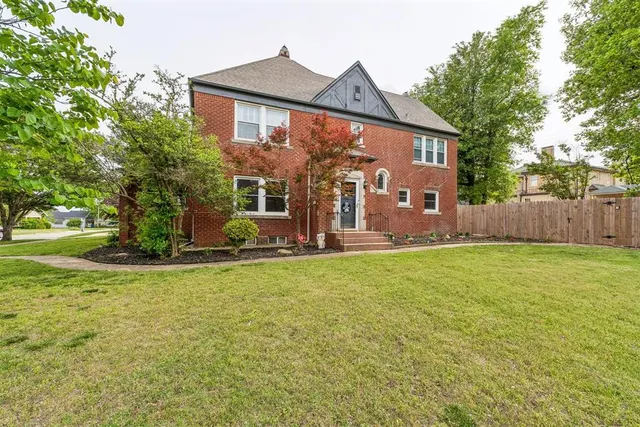 Photo 4 — 702 S Williams Avenue, El Reno, OK 73036