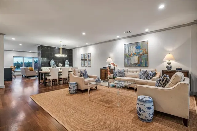 Photo 7 — 6429 Grandmark Drive, Oklahoma City, OK 73116