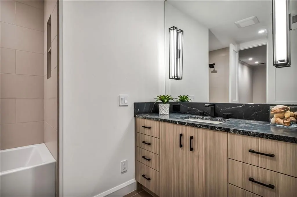 Photo 31 — 6429 Grandmark Drive, Oklahoma City, OK 73116